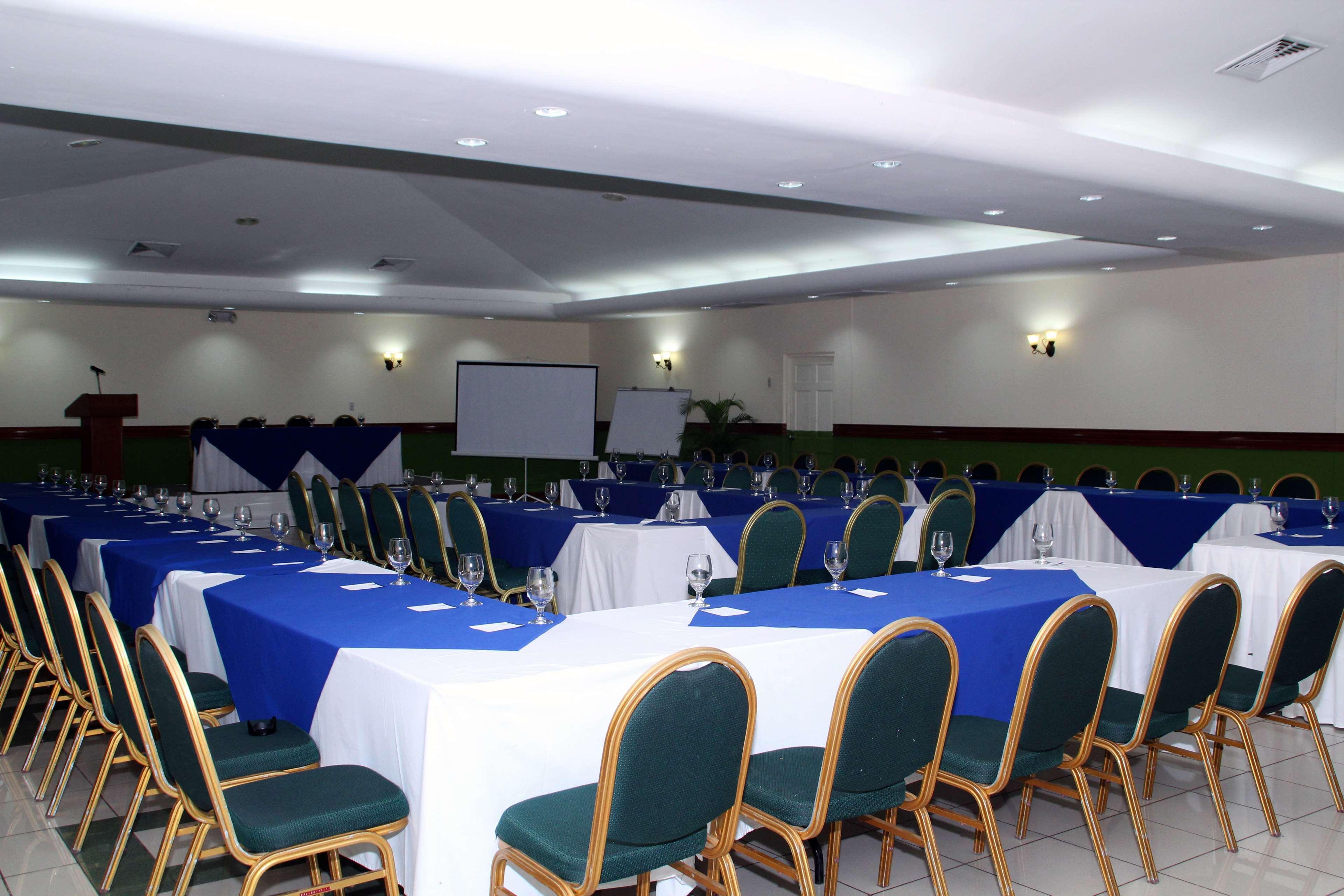 Best Western Las Mercedes Airport Манагуа Екстер'єр фото